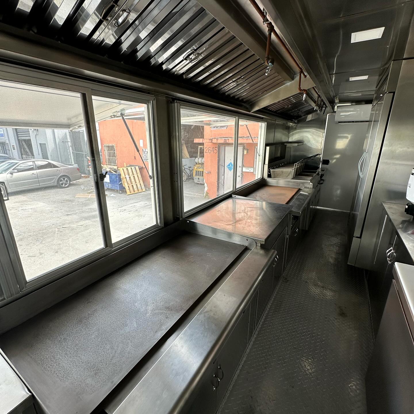 HIBACHI FOOD TRUCK - Image 8